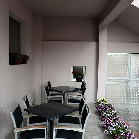 Guest house Dokic Leskovac (Jablanica)